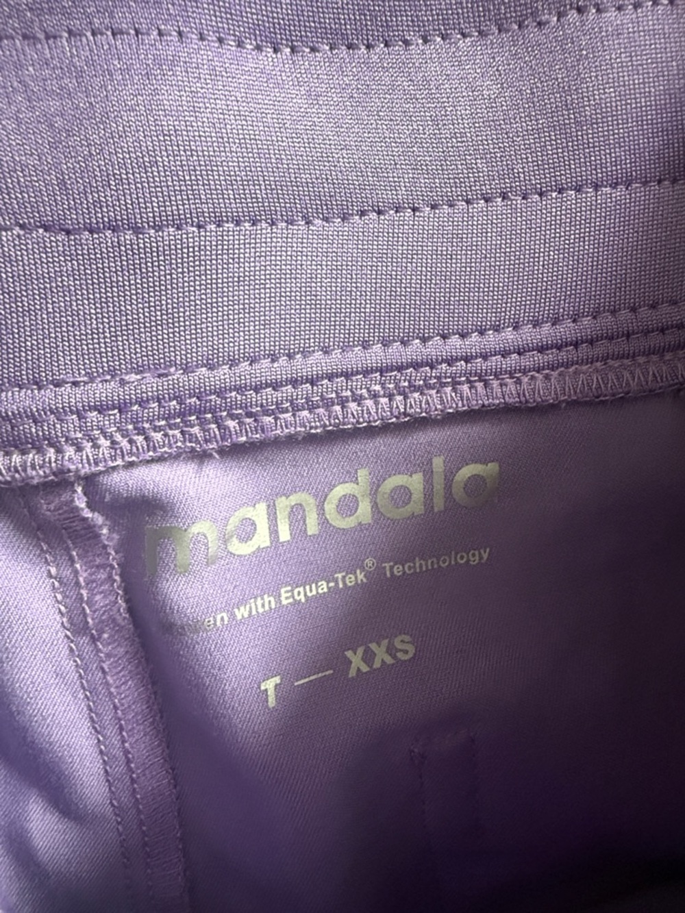 Lavender Women’s Scrub Set - Unbranded - Picture 4 of 7